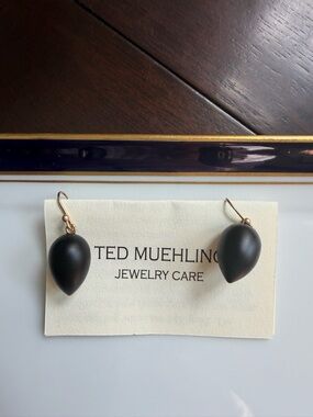 Ted Muehling Frosted Black Onyx Acorn earrings Stunning!